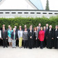 Vor dem Festgottesdienst am 28. April 2013 zum 40-jährigen Bestehen der Dietrich-Bonhoeffer-Kirche Germering